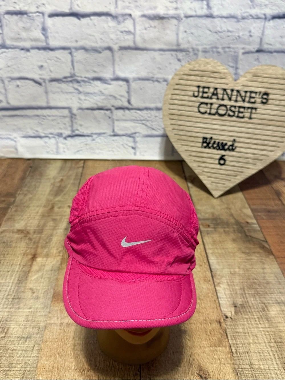 Nike Daybreak Hat Cap Dri-Fit 5 Panel Mesh Pink Lightweight Running Reflective